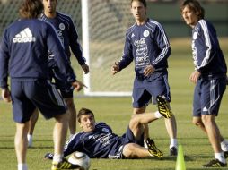 Jugadores de la Selección de Paraguay, durante un entrenamiento. EFE  /