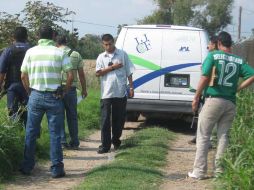 Elementos del IJCF en el lugar de la ejecución del sujeto encontrado en Tlaquepaque. O. RUVALCABA  /