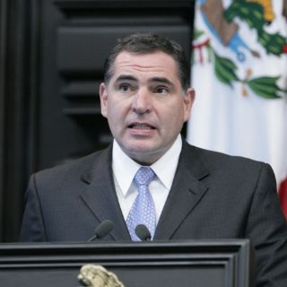 Augura Ebrard triunfo de Gabino Cué en Oaxaca