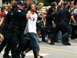 El jefe de la policía de Toronto, reconoció que la fuerza tuvo problemas para controlar las multitudes. AFP  /