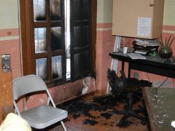 Dos bombas “molotov” explotaron en las oficinas estatales del PRD el pasado viernes, en Culiacán, Sinaloa. NTX  /