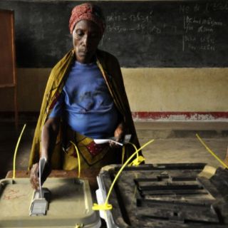 Se reelige presidente de Burundi, esperan violencia