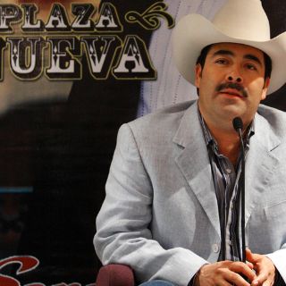 Asesinato de Sergio Vega alimenta polémica por narcocorridos en México