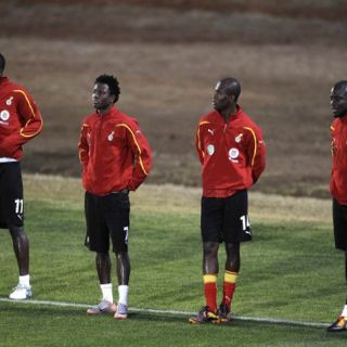 Muntari: queremos hacer feliz a África