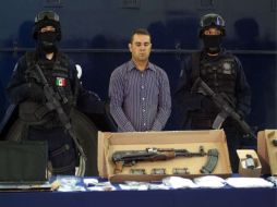 Elementos de la Policía Federal presentan a Miguel Ortiz Miranda, alias Tyson. NTX  /