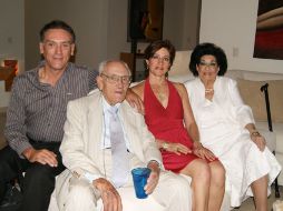 Guillermo Jiménez, Ignacio Jiménez Gabriela Guizar y Lupita Morquecho.  /