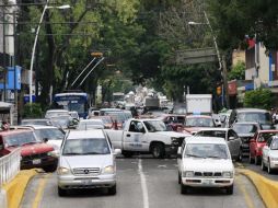 El túnel vehicular de avenida Hidalgo fue cerrado para limpiar lo que la tormenta arrastró. A. GARCÍA  /