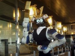 Los clientes quedan fascinados con los robots. EFE  /