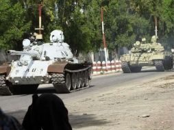 El día de hoy, un disparo de artillería alcanzó un edificio donde varias familias habían buscado refugio y mató a 11 personas. AP  /