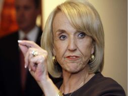 La gobernadora de Arizona, Jan Brewer ha solicitado a la juez Bolton que deseche demandas a la Ley Arizona. AP  /