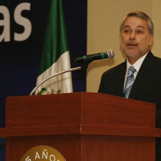 Emilio dice faltan recursos para infraestructura; pide apoyo a sector privado