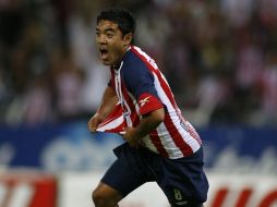 Marco Fabián, durante el encuentro entre Chivas vs Santos en juego de la jornada 12 del Torneo Bicentenario 2010. JAM MEDIA  /
