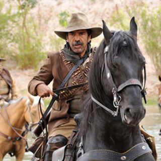 Satisfecho Damián Alcázar por su trabajo en 'El último comandante'