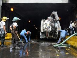 Aunque hay proyectos y tecnología, faltan recursos y la infraestructura es vieja; la ciudad seguirá padeciendo inundaciones. E. BARRERA  /
