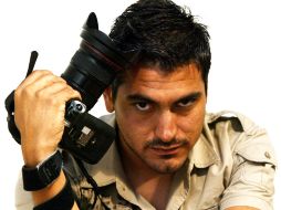 Saúl Núñez, también fotógrafo de este diario, comenta que le interesa Tlajomulco por su cultura social y religiosa. E. BARRERA  /