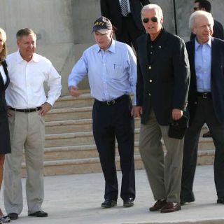 McCain: 'tenemos que asegurar la frontera'
