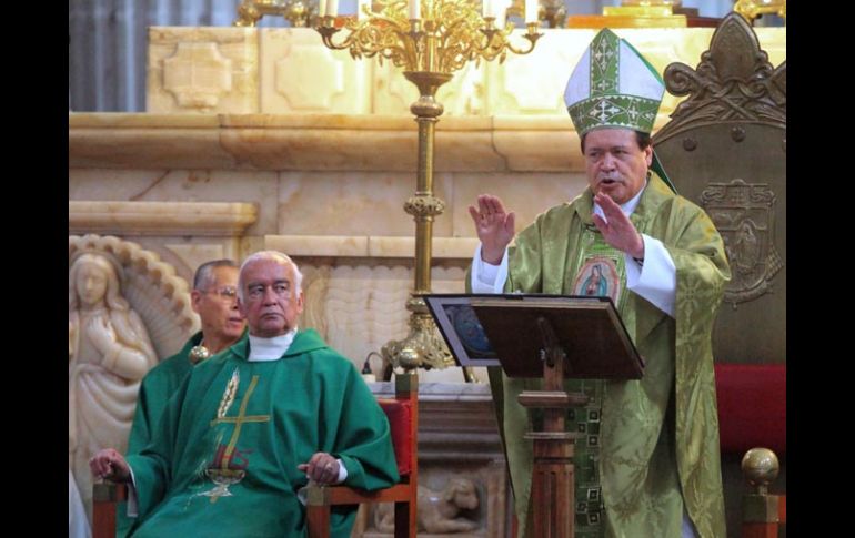El cardenal Norberto Rivera hizo un llamado a la unidad y a la paz de los fieles. EL UNIVERSAL  /