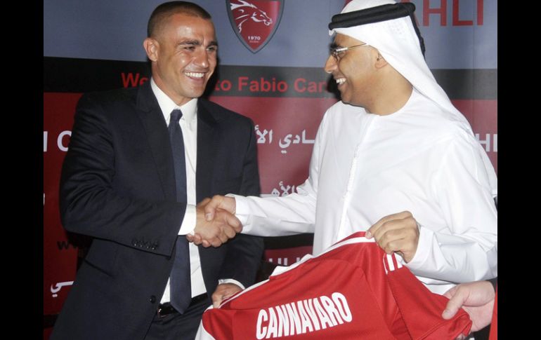 Además de llegar como refuerzo, Fabio Cannavaro será el capitán del equipo que juega en Dubai. REUTERS  /