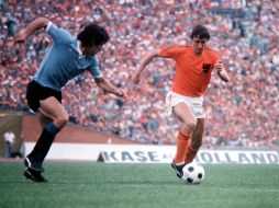En Alemania '74, la Selección holandesa comandad por Johan Cruyff, fue creadora del Futbol Total. GETTY IMAGES SPORT  /