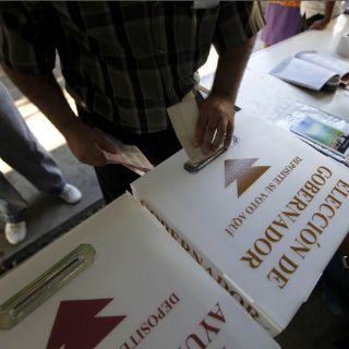 Felicita Calderón a candidatos punteros de las elecciones