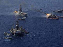 El derrame del pozo Deepwater Horizon, aún no ha podido ser controlado. EFE  /