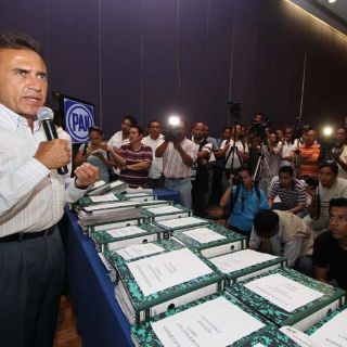 Hay reclamos en Durango y Veracruz