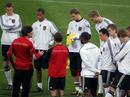La Selección de Alemania prepara la semifinal contra España. EFE  /