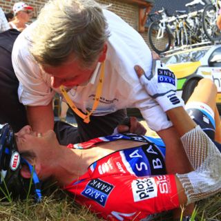 Frank Schleck se retira del Tour de Francia