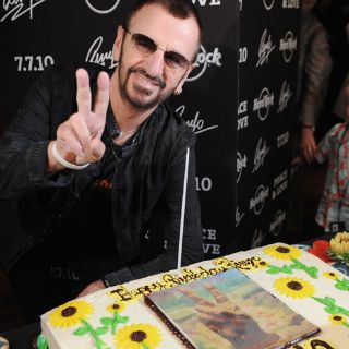 Ringo Starr celebra sus 70 años