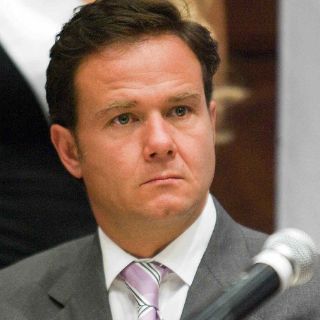 De la Garza pide ver pros y no contras