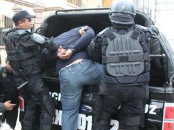 La tensión se incrementó a las afueras del instituto electoral, donde hay sesión permanente del Consejo General. EL UNIVERSAL  /