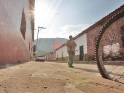 Una de las calles de Ejutla, permanentemente vacías. S. NÚÑEZ  /