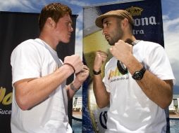 Los boxeadores Saúl ‘Canelo’ Álvarez (izq.) y Luciano ‘Principito’ Cuello. JAMMEDIA  /