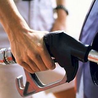 Alumnos mexiquenses diseñan un medidor de gasolina