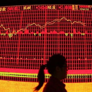 Superávit comercial chino cae un 42.5% en la primera mitad de 2010