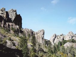 Las rocas del Parque Nacional El Chico miden unos 40 metros de altura. ESPECIAL  /