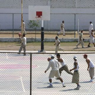 Reclusorios de alta seguridad, sin espacio para más reos