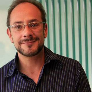 Ignacio Padilla publica un libro sobre el sismo de 1985