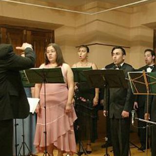 Participaron ocho coros en un festival juvenil