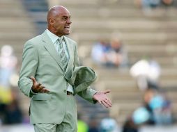 'Chelís', no podrá estar en la banca durante los dos primeros partidos de Puebla, debido a suspensión pendiente. MEXSPORT  /