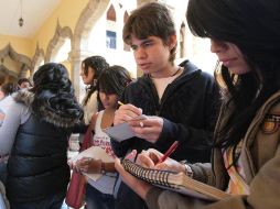 Este programa pretende abatir el desempleo y la migración en universitarios egresados. ARCHIVO  /