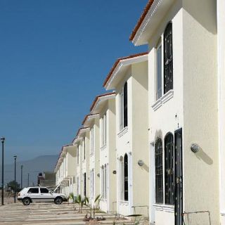 El Infonavit descuenta cuotas a cambio de estudiar