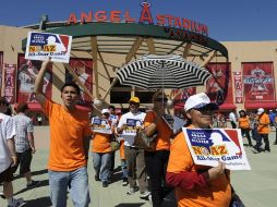 El grupo ‘‘Ángeles de la Frontera’’ reclama que el próximo Juego de Estrellas de la MLB no se realice en Phoenix. EFE  /