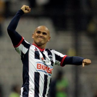 Suazo reporta con el Monterrey