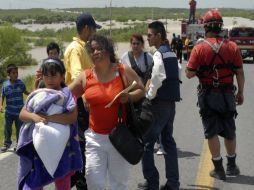 En Coahuila hay por lo menos 100 mil personas damnificadas. EFE  /