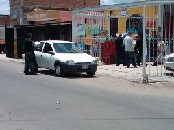 El elemento de Protección Civil y Bomberos de Tlaquepaque se encontraba dentro de una tienda cuando fue agredido. M. PATIÑO  /