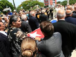 Al finalizar la misa, se escuchó en la iglesia la canción Habana interpretada por Guillot. EFE  /