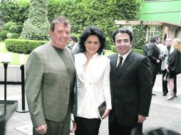 • El actor acompañó a Mara Patricia Castañeda en la presentación de su libro. NTX  /