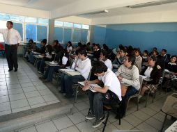 Quienes impartan educación deben entrar en una lógica de meritocracia, opinan especialistas. EL INFORMADORE.PACHECO  /