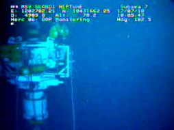 Según la imagen de video (foto) el derrame de petróleo se encuentra detenido. REUTERS  /